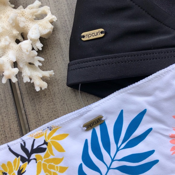 🌴🔆RIP CURL- CLASSIC SURF Delilah Cheeky bikini🔆 - Picture 11 of 12